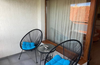 Location d’un appartement lumineux de 2 pièces, quartier Zelenika, Varna, Bulgarie
